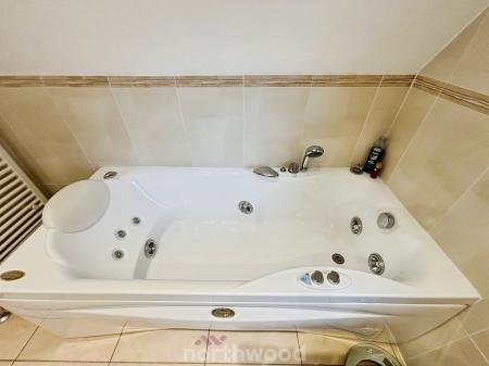 3 bedroom Detached house for sale in Station Road, Hatfield, Doncaster, DN7
