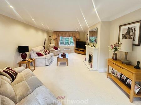 3 bedroom Bungalow for sale in Station Road, Hatfield, Doncaster, DN7