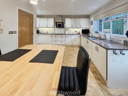 3 bedroom Bungalow for sale in Station Road, Hatfield, Doncaster, DN7
