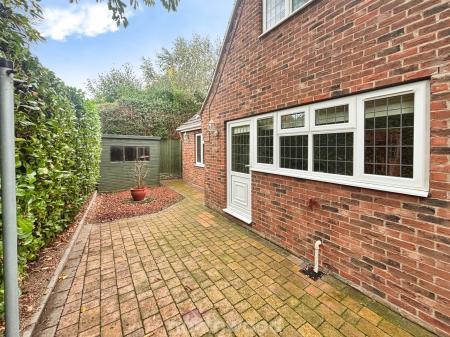 3 bedroom Detached house for sale in Station Road, Hatfield, Doncaster, DN7