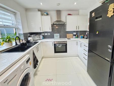 3 bedroom Terraced House to let in Waterside Road, Stainforth, Doncaster, DN7
