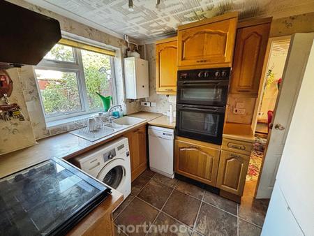 3 bedroom Semi-detached house for sale in Cleveland Way, Hatfield, Doncaster, DN7