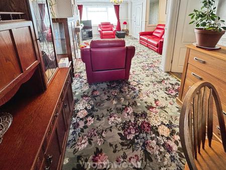 3 bedroom Semi-detached house for sale in Cleveland Way, Hatfield, Doncaster, DN7