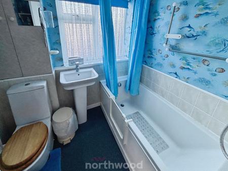 3 bedroom Semi-detached house for sale in Cleveland Way, Hatfield, Doncaster, DN7