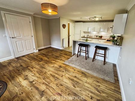 2 bedroom Town house to let in North Street, Doncaster, DN4