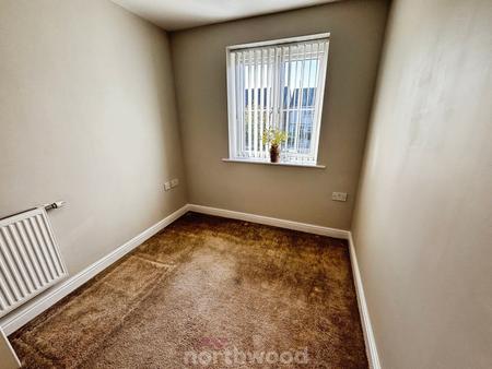 2 bedroom Town house to let in North Street, Doncaster, DN4