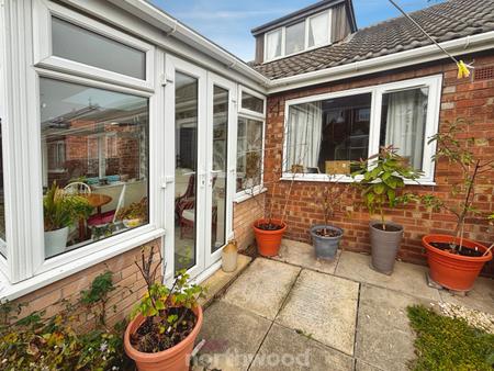 2 bedroom Bungalow for sale in Abbey Way, Dunscroft, Doncaster, DN7