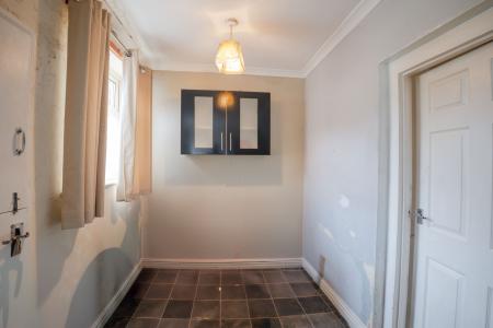 2 bedroom Terraced House for sale in Lishman Terrace, Gateshead, NE40
