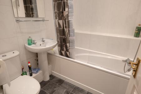 2 bedroom Apartment for sale in Harbour View, South Shields, NE33