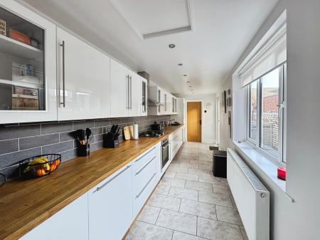 2 bedroom Terraced House for sale in Fulwell Road, Fulwell, Sunderland, SR6