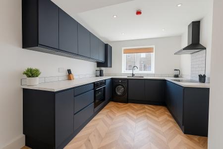 6 bedroom Terraced House to let in Springwell Terrace, Gateshead, NE9