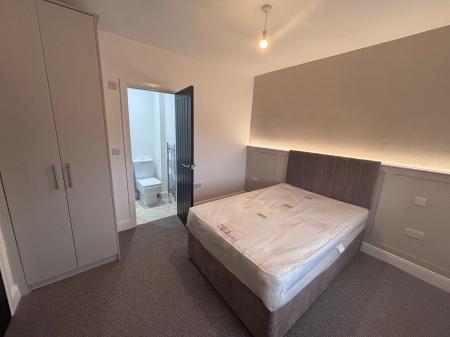 6 bedroom Terraced House to let in Springwell Terrace, Gateshead, NE9