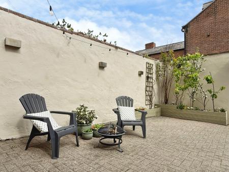 5 bedroom Terraced House for sale in Belford Terrace East, Ashbrooke, Sunderland, SR2