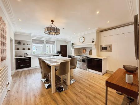 5 bedroom Terraced House for sale in Belford Terrace East, Ashbrooke, Sunderland, SR2