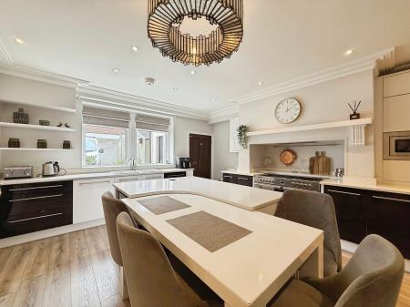 5 bedroom Terraced House for sale in Belford Terrace East, Ashbrooke, Sunderland, SR2