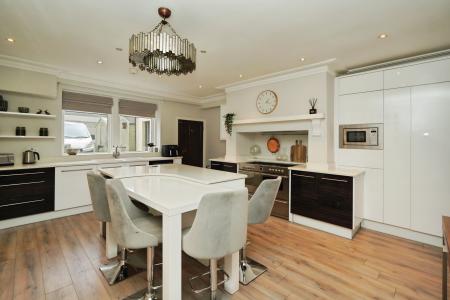 5 bedroom Terraced House for sale in Belford Terrace East, Ashbrooke, Sunderland, SR2