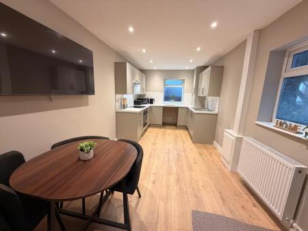 1 bedroom Flat to let in Hillfield Street, Bensham, Gateshead, NE8