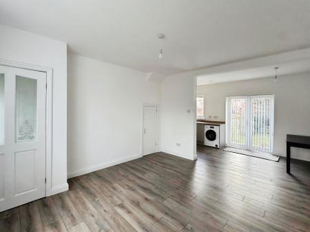 2 bedroom Semi-detached house for sale in Plantation Road, Pallion, Sunderland, SR4