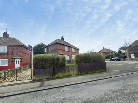 2 bedroom Semi-detached house for sale in Plantation Road, Pallion, Sunderland, SR4