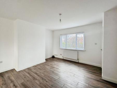 2 bedroom Semi-detached house for sale in Plantation Road, Pallion, Sunderland, SR4