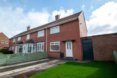 2 bedroom Semi-detached house to let in Rhyl Square, Redhouse, Sunderland, SR5