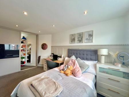 3 bedroom Semi-detached house for sale in Oxford Close, Sunderland, SR3