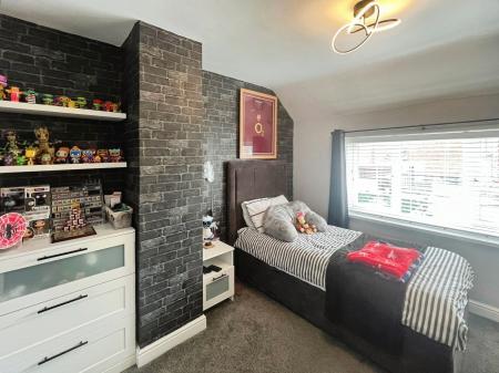 3 bedroom Semi-detached house for sale in Oxford Close, Sunderland, SR3