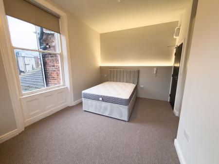 8 bedroom Terraced House to let in Azalea Terrace North 2, Sunderland, SR2