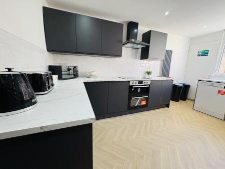 1 bedroom House of Multiple Occupation to let in Elmwood Street, Sunderland, SR2