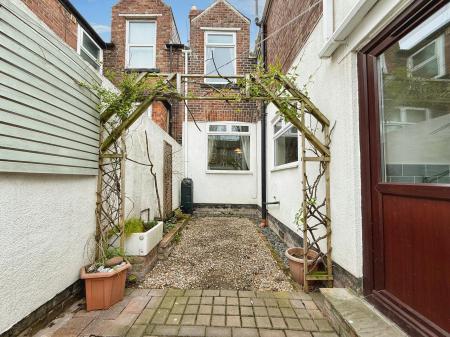 4 bedroom Terraced House for sale in Lorne Terrace, Sunderland, SR2