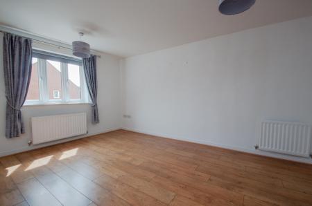 2 bedroom Apartment to let in Landfall Drive, South Tyneside, NE31