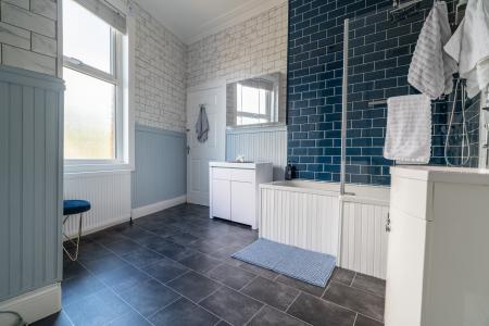 3 bedroom Terraced House for sale in St Michaels Avenue North, South Shields, NE33