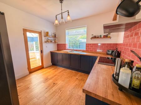 2 bedroom Semi-detached bungalow for sale in Longridge Square, Tunstall, Sunderland, SR2