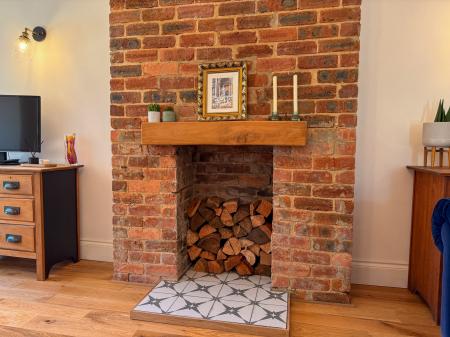 2 bedroom Semi-detached bungalow for sale in Longridge Square, Tunstall, Sunderland, SR2