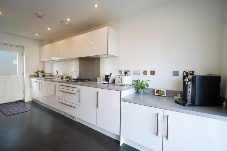 3 bedroom Flat for sale in Sternboro Park, Penshaw, Houghton le Spring, DH4