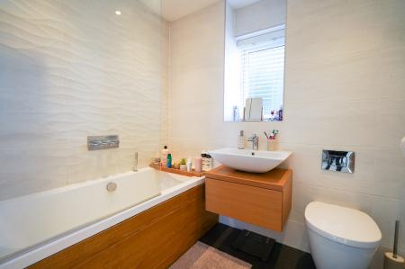 3 bedroom Flat for sale in Sternboro Park, Penshaw, Houghton le Spring, DH4