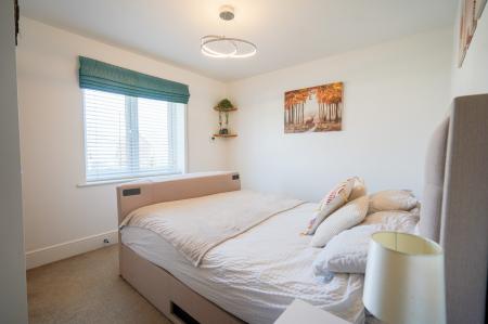 3 bedroom Flat for sale in Sternboro Park, Penshaw, Houghton le Spring, DH4