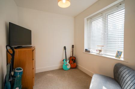 3 bedroom Flat for sale in Sternboro Park, Penshaw, Houghton le Spring, DH4