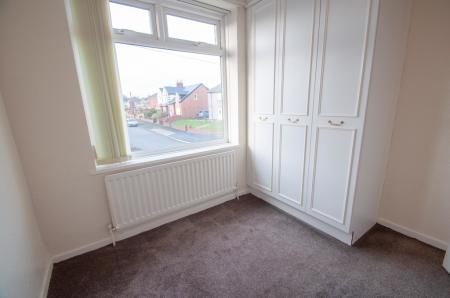 3 bedroom Semi-detached house to let in Belsfield Gardens, Jarrow, NE32