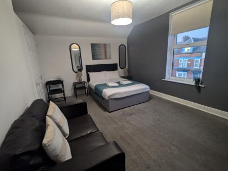4 bedroom Maisonette for sale in Stanhope Road, South Shields, NE33