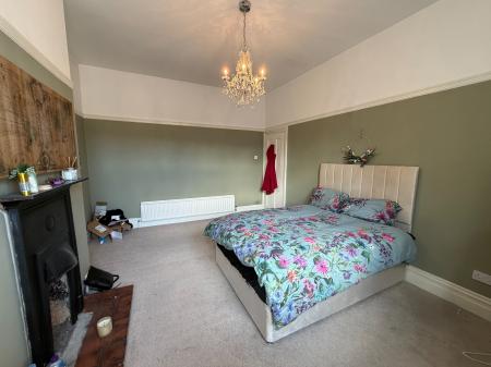 3 bedroom Flat to let in Maureen Terrace, Seaham, SR7