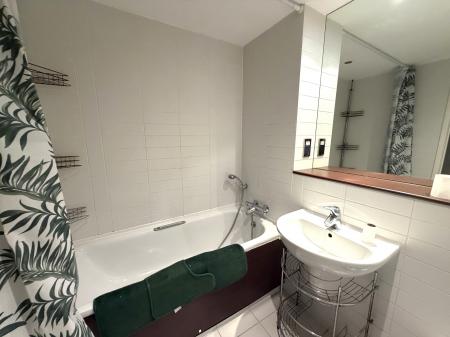 2 bedroom Apartment to let in Echo Building, West Wear Street, Sunderland, SR1