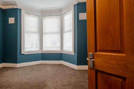 1 bedroom Ground floor flat to let in St Vincent Street, South Shields, NE33