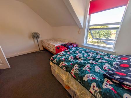 2 bedroom Terraced House for sale in Southwick Road, Sunderland, SR5