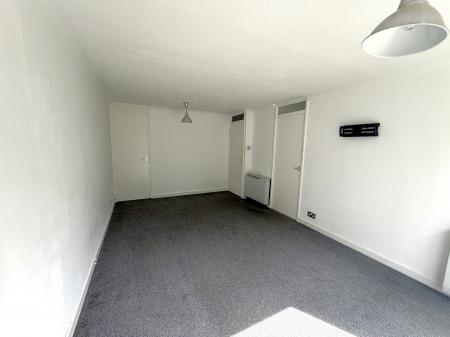 1 bedroom Flat to let in Lofthill, Sunderland, SR3