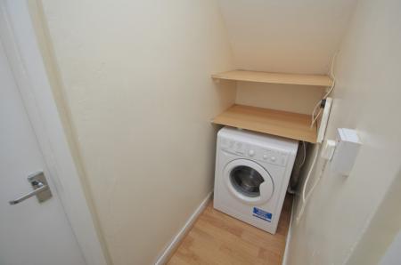 2 bedroom Ground floor flat to let in Hainingwood Terrace, Bill Quay, Gateshead, NE10
