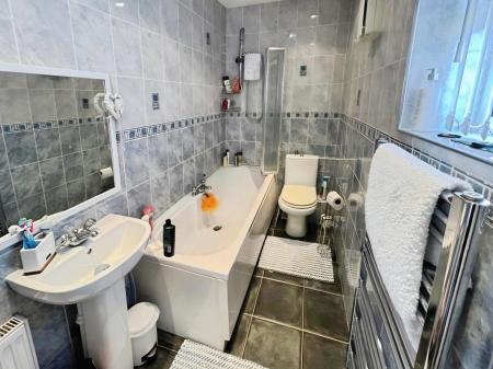 2 bedroom Semi-detached house for sale in Meadow Street, Houghton Le Spring, DH5