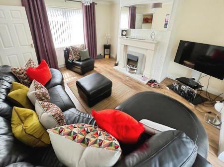 2 bedroom Semi-detached house for sale in Meadow Street, Houghton Le Spring, DH5