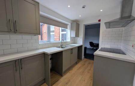 6 bedroom House of Multiple Occupation to let in Strathmore Crescent, Elswick, Newcastle upon Tyne, NE4