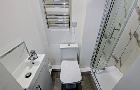 6 bedroom House of Multiple Occupation to let in Strathmore Crescent, Elswick, Newcastle upon Tyne, NE4